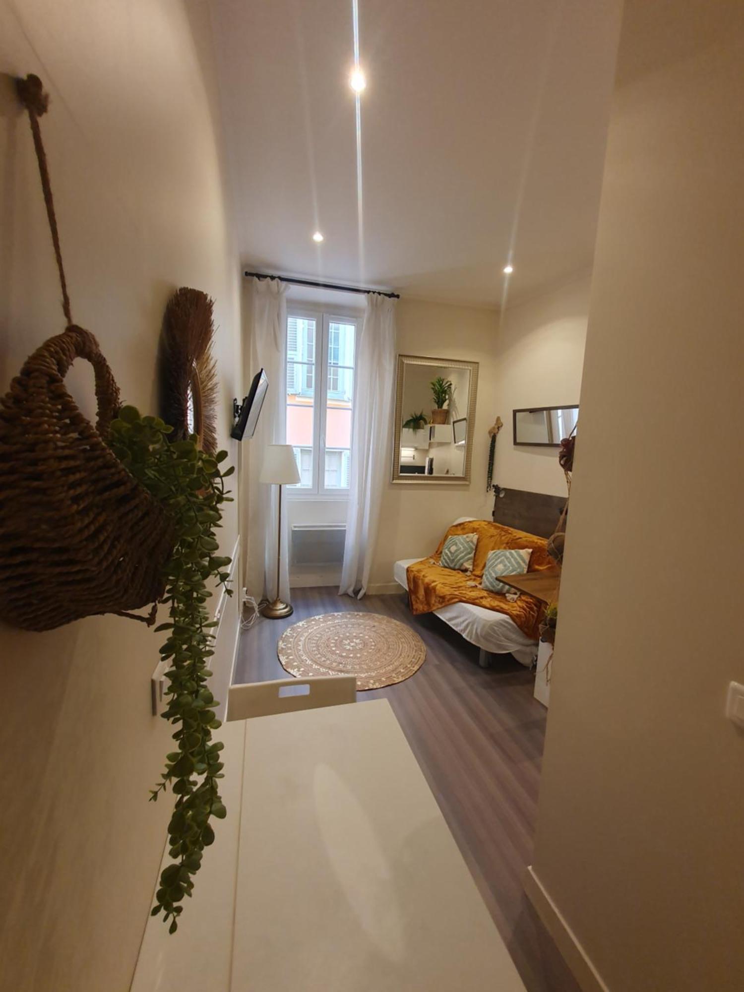 Appartamento Au Coeur Du Vieux Nizza